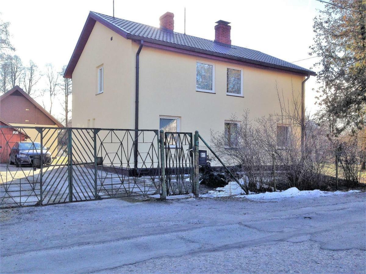 Excelent Apartment With Garden And Free Parking Ρίγα Εξωτερικό φωτογραφία